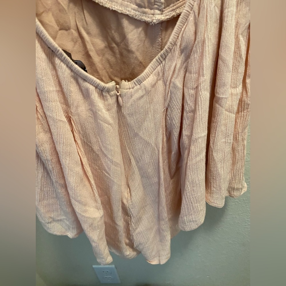 Lulu’s Star Spangled Pink Backless Lace Romper Size Large. - Picture 10 of 12